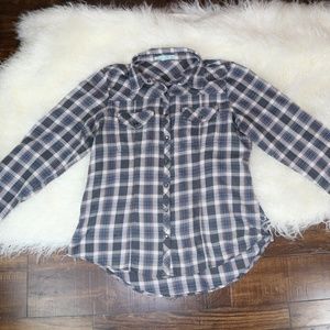 Maurices Plaid Long Sleeve Pearl Snap